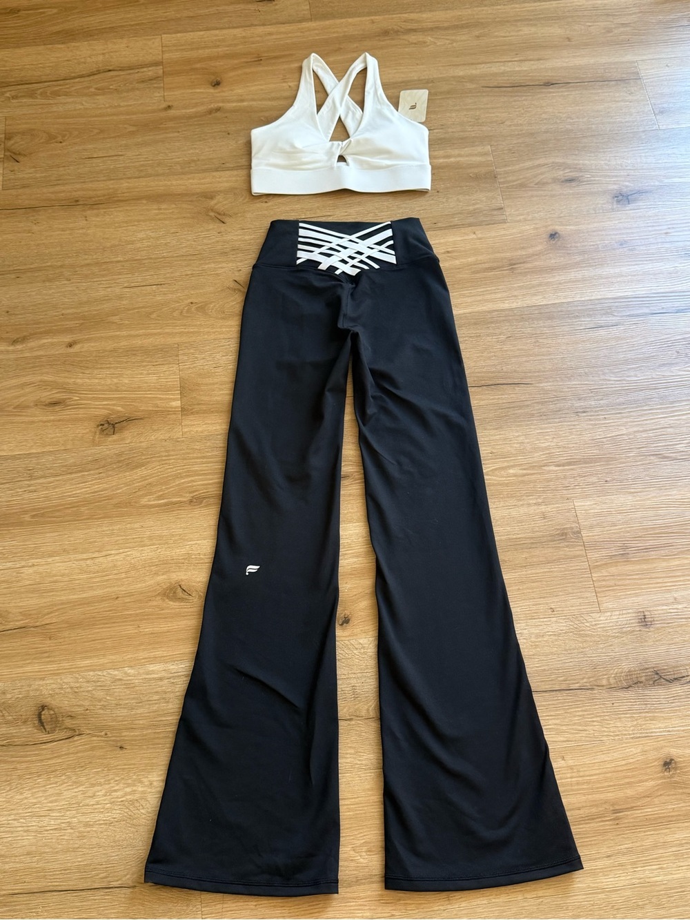 Fabletics White Sports Bra & Black Flared Pants Set- Small